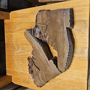 Rock & Candy lace up boots